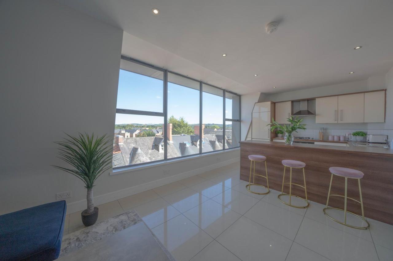 Rooftop Apartment At Queens Beautiful Views Белфаст Екстер'єр фото